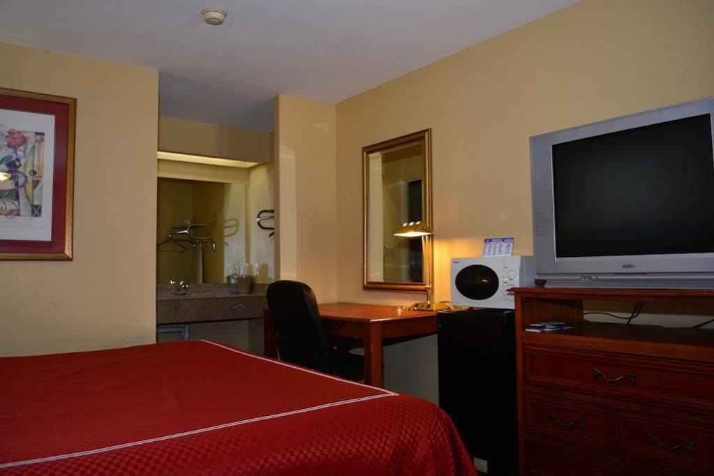 Americas Best Value Inn Yukon Εξωτερικό φωτογραφία