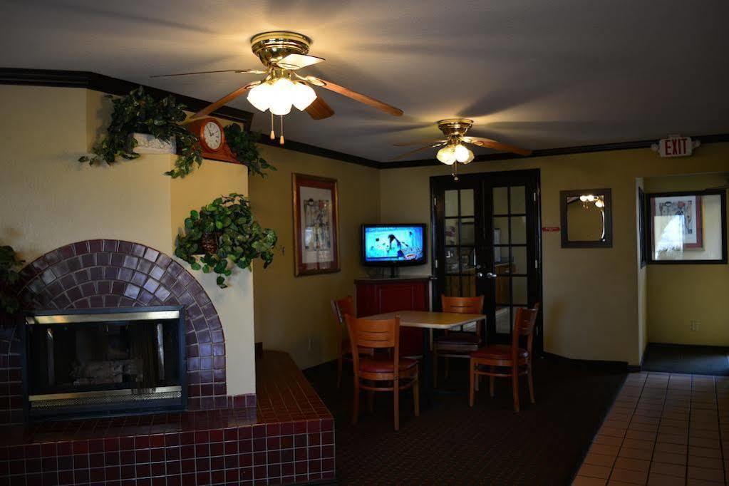 Americas Best Value Inn Yukon Εξωτερικό φωτογραφία