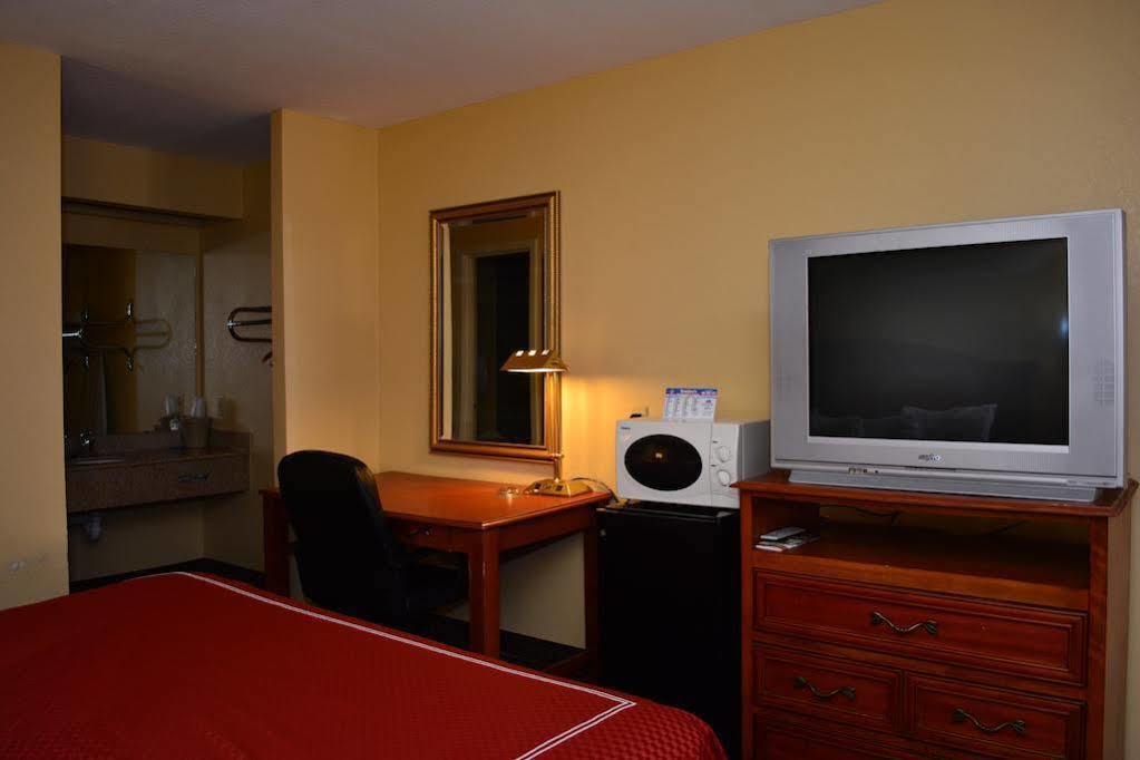 Americas Best Value Inn Yukon Εξωτερικό φωτογραφία